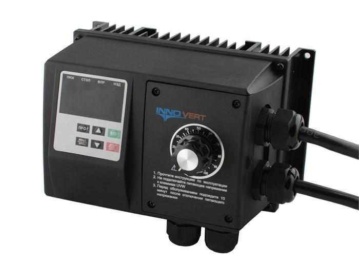 Преобразователь частоты пыле- влагозащищенный INNOVERT INNOVERT IPD302P43B-VR, 380В, 3кВт, 6,8А, IP 54 IPD302P43B-VR
