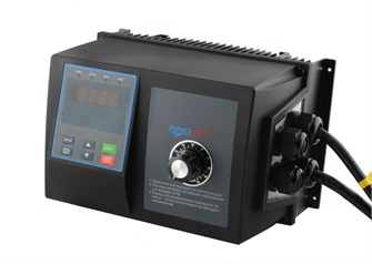 Преобразователь частоты пыле- влагозащищенный INNOVERT IPD752P43B-VR IP54, (7,5 кВтx380 В) выходной ток 17.5 А, встроенный потенциометр IPD752P43B-VR